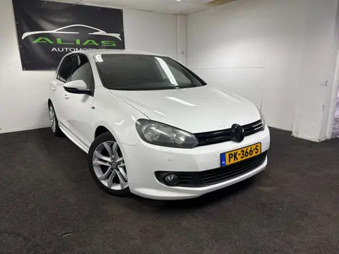 Volkswagen Golf 1.4 TSI Highline R-line - Stoelverwarming - Camera -Carplay- PDC - Cruise - Wolfsbru