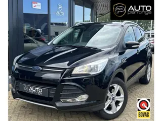 Ford Kuga 1.5 Titanium Styling Pack 150PK | Nette Staat! | Trekhaak | Parkeersensoren Voor en Achter