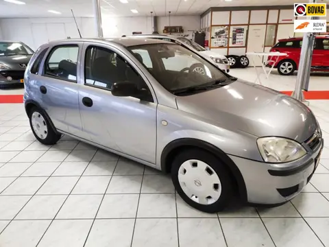 Opel Corsa 1.2-16V Essentia 5 drs.airco- audio-electric pakket
