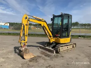 Komatsu PC26MR-3 (bj 2021)