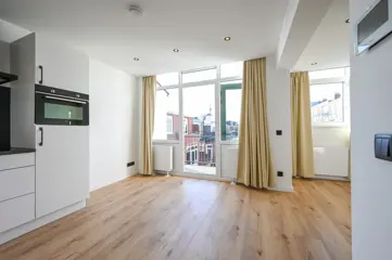 Woning aan de Van 't Hoffplein te Schiedam