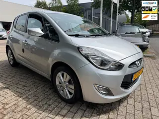 Hyundai Ix20 1.6i i-Vision automaat, airco, cruise control, trekhaak, elec pakket, 1e eigenaar , 127