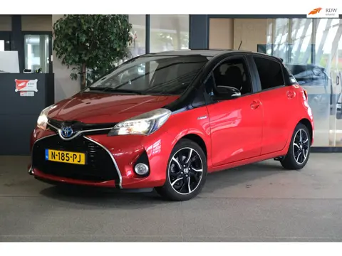 Toyota Yaris 1.5 Hybrid Dynamic Bi-Tone AUT Navi Cam Pdc Cruise Led