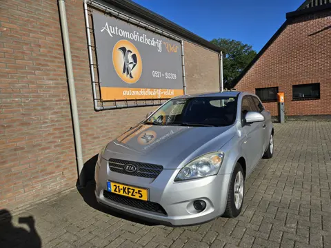Kia pro_cee'd 1.4 CVVT X-tra (bj 2009)