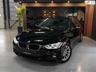 BMW 3-serie 320i High Executive AUTOMAAT/HEADUP/H&K/LANE/360