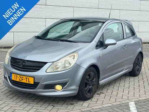 Opel Corsa 1.4-16V Enjoy NAP/AIRCO/CRUISE