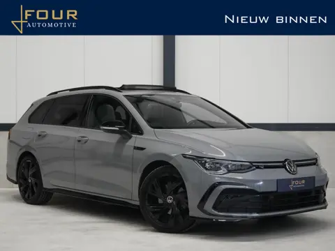 Volkswagen Golf Variant 1.5 eTSI R-Line | Trekhaak | Panoramadak | HUD | H&K | IQ Light | VOL |