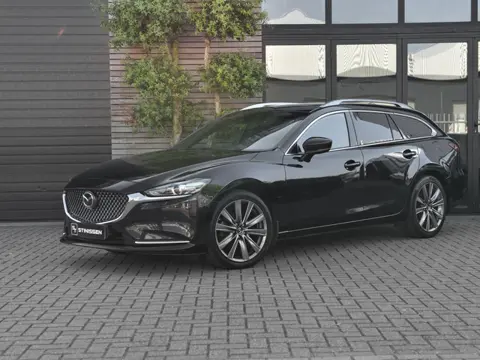 Mazda 6 Sportbreak 2.5 SkyActiv-G 194 Signature Schuifdak Trekhaak afneembaar Leren bekleding Naviga