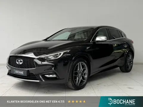 Infiniti Q30 1.6t Premium Tech | Navigatie | 360° Camera | Trekhaak | Stoelverwarming |