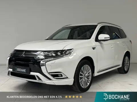 Mitsubishi Outlander 2.4 PHEV Intense+ | Navigatie | 360° Camera | Stoelverwarming | Leder |
