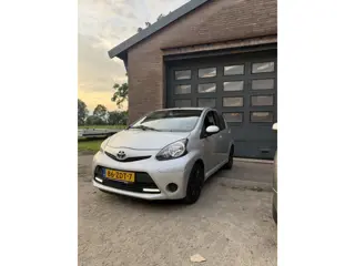 Toyota Aygo 1.0 VVT-i Aspiration Airco/Facelift/5DRS/LED/NAP