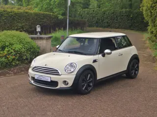 Mini Mini 1.6 Pepper White Navi/17"/Bluetooth/Xenon