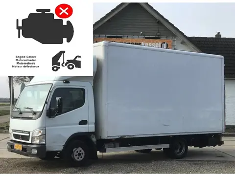 Mitsubishi Canter 3C13 3.0 DI 92 kW Bakwagen Koffer + klep Motorschade