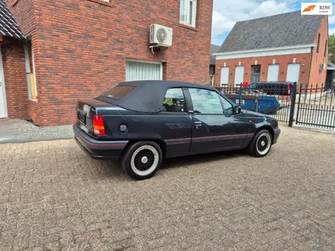 Opel Kadett 1.6S Cabrio Bertone