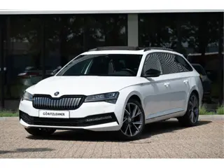 Škoda Superb Combi 1.4 TSI iV Sportline Business | Trekhaak | Pano | 360 cam | Standkachel | Adapt. 