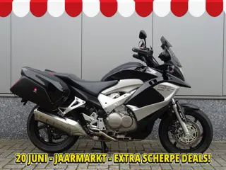 Honda VFR 800 X C-ABS CROSSRUNNER (bj 2012)