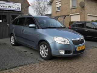 SKODA FABIA 1.4-16V  Sport
