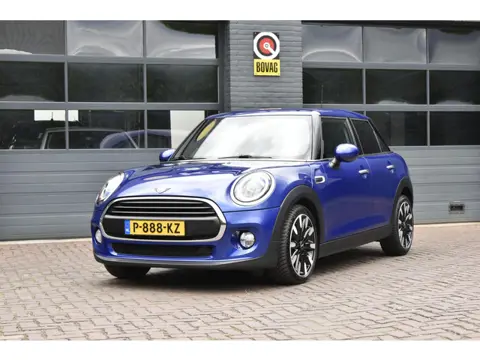 MINI 5-Deurs 1.5 One Chili