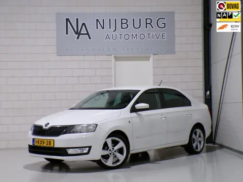 Skoda Rapid 1.2 TSI Elegance Businessline "Origineel NL!" Trekhaak Apple-carplay Android-auto Parkee