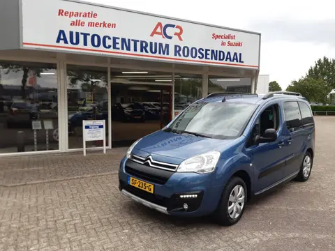 Citroen Berlingo 1.2 PureTech XTR met trekhaak, distributieriem is al vervangen