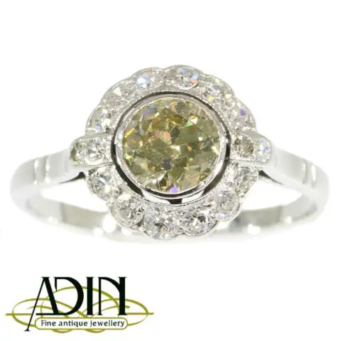 Antieke wit gouden ring uit de jaren 50