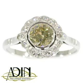 Antieke wit gouden ring uit de jaren 50