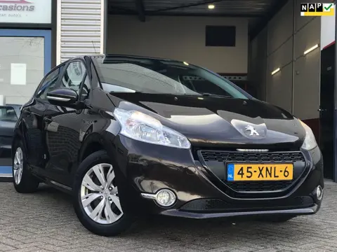 Peugeot 208 1.4 VTi Envy|5-Deurs|Navi|Airco|Cruise