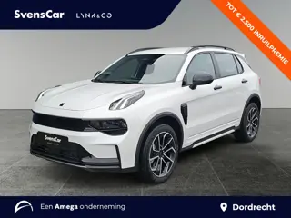 Lynk & Co 01 1.5 Core | Stoelverwarming | Apple Carplay | 360 graden camera | Adaptive Cruise Contro