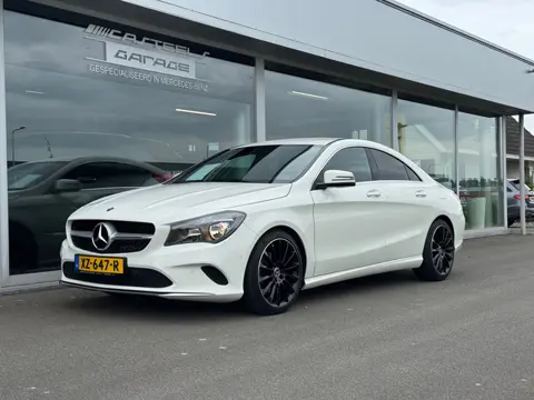 Mercedes-Benz CLA-klasse 200 Urban automaat , Apple-carplay , achteruitrijcamera , 55008 km