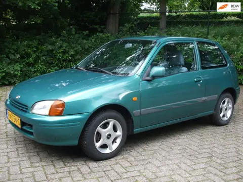 Toyota Starlet 1.3-16V GXi GTSi AIRCO 3drs groen