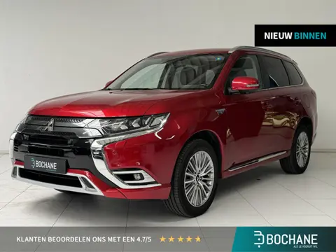 Mitsubishi Outlander 2.4 PHEV Intense+ | Navigatie | 360° Camera | Panoramadak | Stoelverwarming |