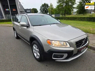 Volvo XC70 2.4 D5 Momentum automaat