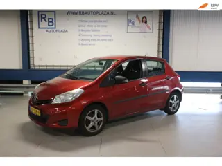 Toyota Yaris 1.3 VVT-i Comfort / NAP / LEUKE AUTO ! ! ! !
