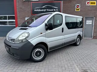 Nissan Primastar Minibus 9 PERSOONS