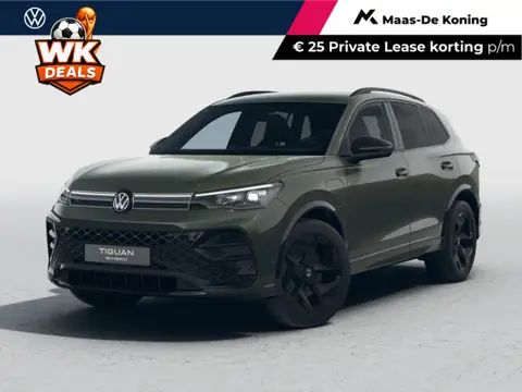 Volkswagen Tiguan R-Line 1.5 eHybrid 204 PK 6 versn. DSG · Voorstoelen verwarmbaar · Sfeerverlichtin