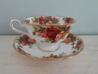 Royal Albert Old Country Roses theekop en schotel - Bone China Engeland