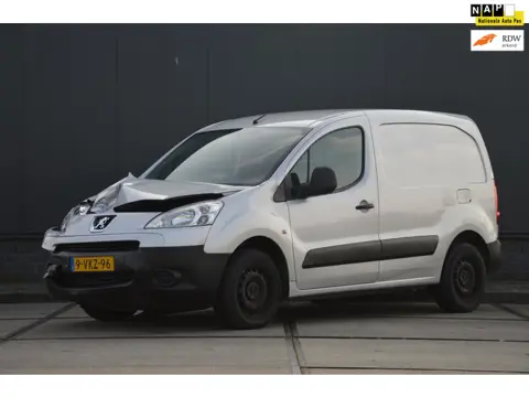 Peugeot Partner 120 1.6 HDI L1 XT Goedlopende Motor en Front schade