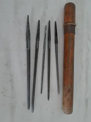 Antique watchmaker tools - David Borloz
