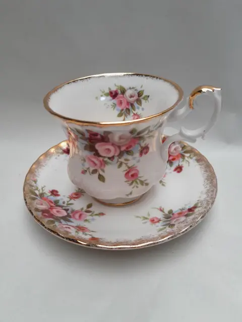 Royal Albert Cottage Garden theekop en schotel - Bone China Engeland