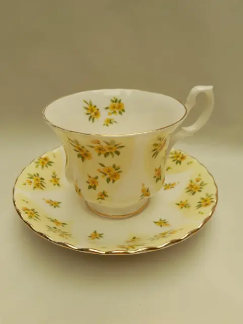 Royal Albert Debutante Series Radiance theekop en schotel - Bone China Engeland