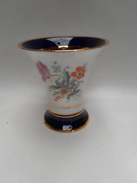 Vintage Royal Dux Bohemia bloemen  trompetvaas - kleine vaas