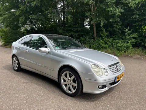 Mercedes-Benz C-klasse Sportcoupé 320 | APK 02-2027