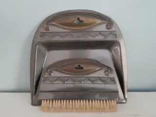 2 vintage Figgjo Flint Market, Turi Design, jaren 60 kommen met handvat, retro juskom Made in Norway, Scandinavisch design, kom met handvat

15.5x11x5cm

In goede staat

box36