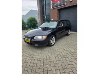 Volvo V70 2.4 Momentum automaat nwe apk dis riem