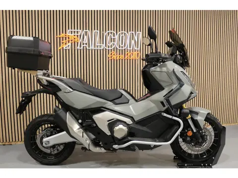 Honda NC 750 X-ADV - 2025 - Valbeugels - Mistlampen - Nieuwstaat