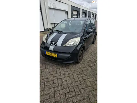 Peugeot 107 1.0-12V XS Urban Move