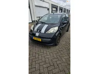 Peugeot 107 1.0-12V XS Urban Move