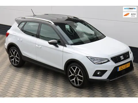 Seat Arona 1.5 TSI EVO FR 150PK 1e eig. Carplay Camera LED