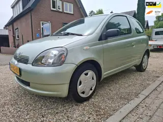 Toyota Yaris 1.3-16V VVT-i Sol automaat airco nieuwe APK