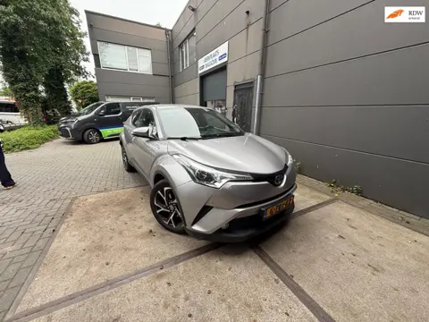 Toyota C-HR 1.8 Hybrid Automaat , stoel/stuurverwarming /Lmv